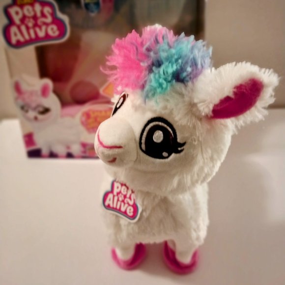 PETS ALIVE BOPPI THE BOOTY SHAKIN LLAMA 0000001 - Picture 6 of 8
